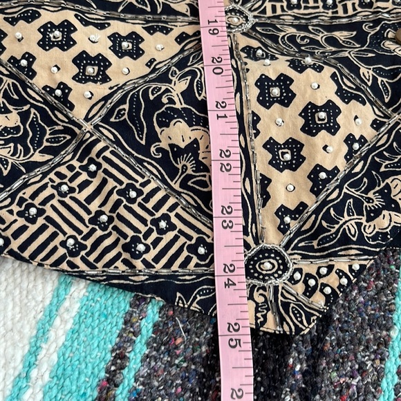 Vest - Picture 7 of 7